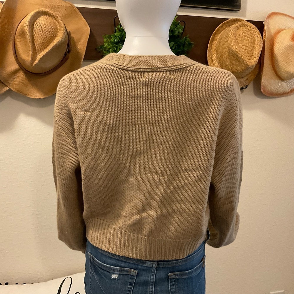 Flower Cardigan Davi  By Love Tree, Precious Flower Detail, Size Small - Picture 6 of 8